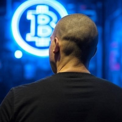 LÊ DUY - Crypto Man